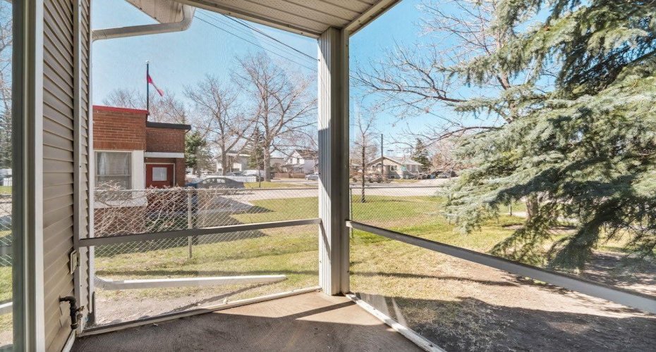 914 20 Street, Calgary, Alberta T2G 5P5, 2 Bedrooms Bedrooms, ,2 BathroomsBathrooms,Residential,For Sale,20,A2307143