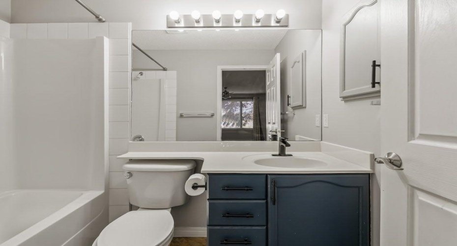 914 20 Street, Calgary, Alberta T2G 5P5, 2 Bedrooms Bedrooms, ,2 BathroomsBathrooms,Residential,For Sale,20,A2307143