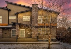 2432 24A Street, Calgary, Alberta T3E 1W1, 3 Bedrooms Bedrooms, ,4 BathroomsBathrooms,Residential,For Sale,24A,A2307158