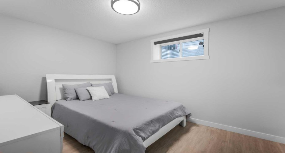 31 Saddleback Way, Calgary, Alberta T3J 4K4, 4 Bedrooms Bedrooms, ,4 BathroomsBathrooms,Residential,For Sale,Saddleback,A2307045