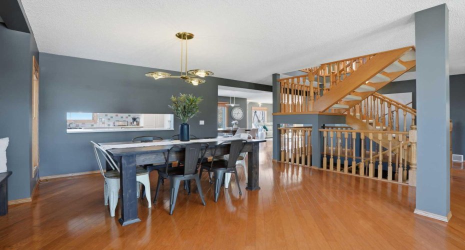 131 Edgebrook Circle, Calgary, Alberta T3A5A4, 6 Bedrooms Bedrooms, ,4 BathroomsBathrooms,Residential,For Sale,Edgebrook,A2307270