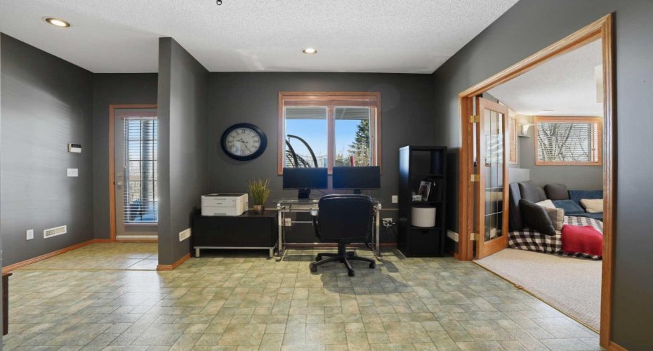 131 Edgebrook Circle, Calgary, Alberta T3A5A4, 6 Bedrooms Bedrooms, ,4 BathroomsBathrooms,Residential,For Sale,Edgebrook,A2307270