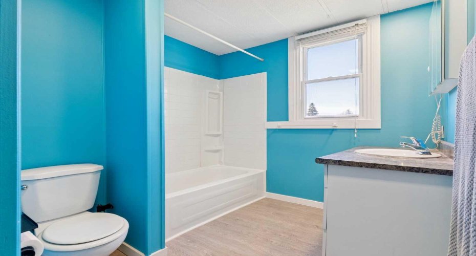 6220 17 Avenue, Calgary, Alberta T2A7H4, 3 Bedrooms Bedrooms, ,1 BathroomBathrooms,Mobile,For Sale,17,A2307288