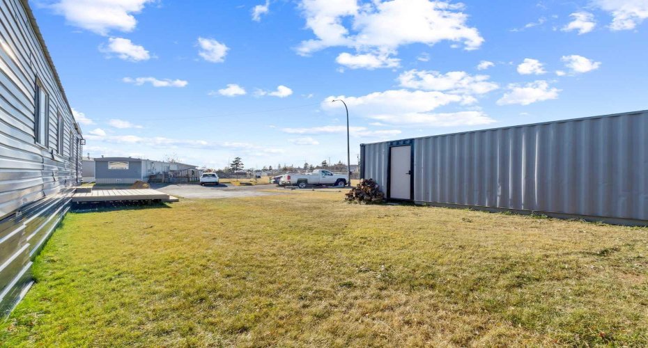 6220 17 Avenue, Calgary, Alberta T2A7H4, 3 Bedrooms Bedrooms, ,1 BathroomBathrooms,Mobile,For Sale,17,A2307288