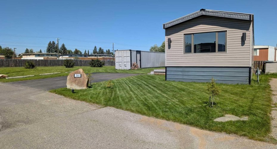 6220 17 Avenue, Calgary, Alberta T2A7H4, 3 Bedrooms Bedrooms, ,1 BathroomBathrooms,Mobile,For Sale,17,A2307288