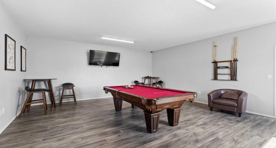 6220 17 Avenue, Calgary, Alberta T2A7H4, 3 Bedrooms Bedrooms, ,1 BathroomBathrooms,Mobile,For Sale,17,A2307288