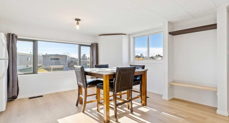 6220 17 Avenue, Calgary, Alberta T2A7H4, 3 Bedrooms Bedrooms, ,1 BathroomBathrooms,Mobile,For Sale,17,A2307288