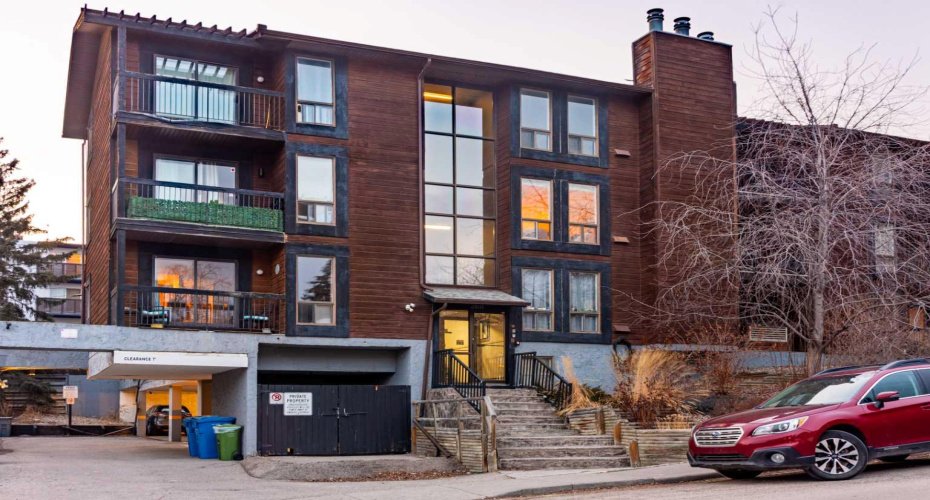 2611 15A Street, Calgary, Alberta T2T 4C1, 2 Bedrooms Bedrooms, ,1 BathroomBathrooms,Residential,For Sale,15A,A2299373