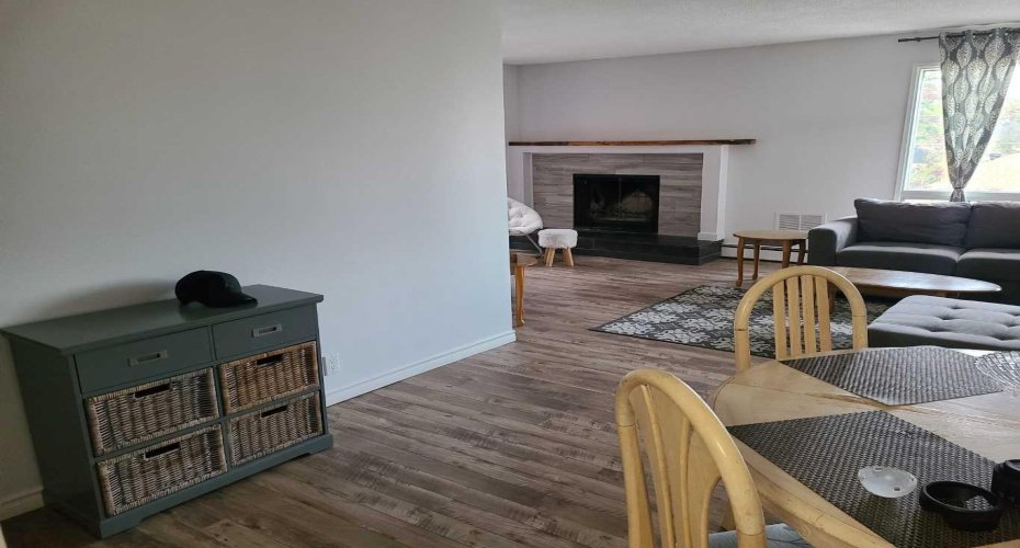 2611 15A Street, Calgary, Alberta T2T 4C1, 2 Bedrooms Bedrooms, ,1 BathroomBathrooms,Residential,For Sale,15A,A2299373