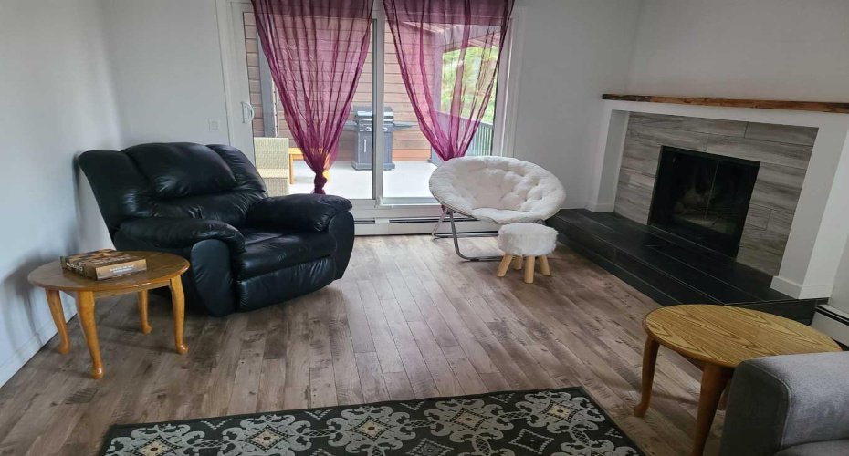 2611 15A Street, Calgary, Alberta T2T 4C1, 2 Bedrooms Bedrooms, ,1 BathroomBathrooms,Residential,For Sale,15A,A2299373