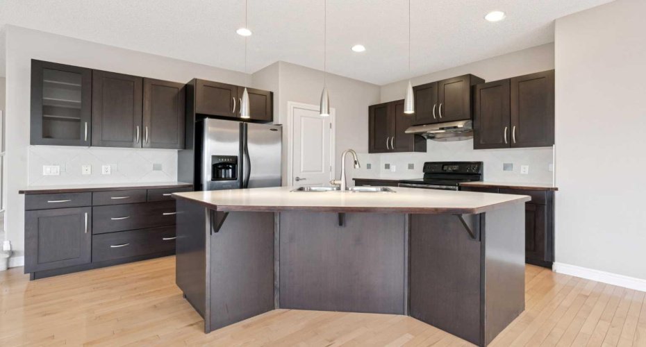 357 Kincora Drive, Calgary, Alberta T3R 1N3, 3 Bedrooms Bedrooms, ,3 BathroomsBathrooms,Residential,For Sale,Kincora,A2305802