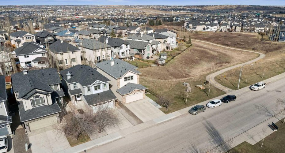 357 Kincora Drive, Calgary, Alberta T3R 1N3, 3 Bedrooms Bedrooms, ,3 BathroomsBathrooms,Residential,For Sale,Kincora,A2305802