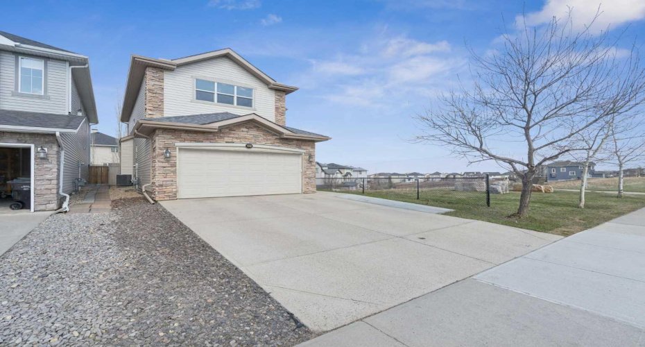 357 Kincora Drive, Calgary, Alberta T3R 1N3, 3 Bedrooms Bedrooms, ,3 BathroomsBathrooms,Residential,For Sale,Kincora,A2305802