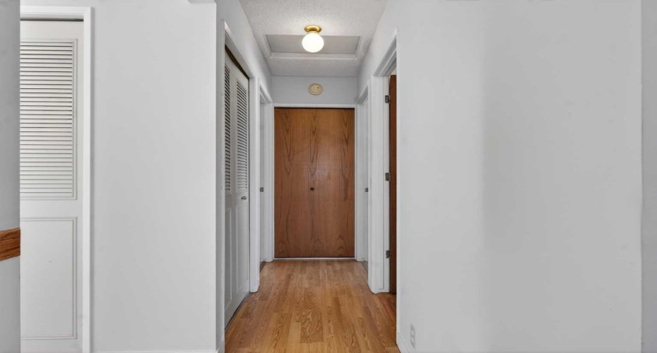 900 Abbeydale Drive, Calgary, Alberta T2A 5Y1, 4 Bedrooms Bedrooms, ,2 BathroomsBathrooms,Residential,For Sale,Abbeydale,A2307433