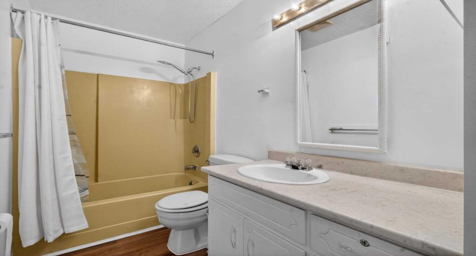 900 Abbeydale Drive, Calgary, Alberta T2A 5Y1, 4 Bedrooms Bedrooms, ,2 BathroomsBathrooms,Residential,For Sale,Abbeydale,A2307433
