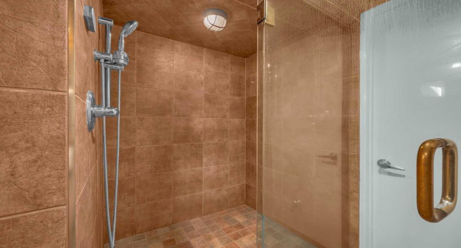 10012 Willowview Road, Calgary, Alberta T2J 1P4, 4 Bedrooms Bedrooms, ,3 BathroomsBathrooms,Residential,For Sale,Willowview,A2299459