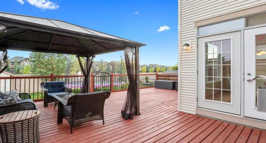 84 Cougarstone Square, Calgary, Alberta T3H 5J4, 3 Bedrooms Bedrooms, ,3 BathroomsBathrooms,Residential,For Sale,Cougarstone,A2307572