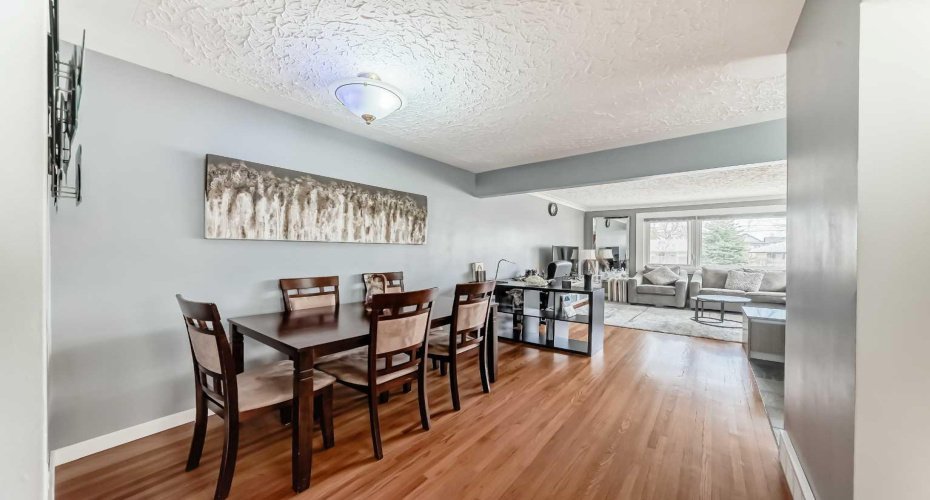 417 37 Street, Calgary, Alberta T3C 1R7, 3 Bedrooms Bedrooms, ,1 BathroomBathrooms,Residential,For Sale,37,A2306857