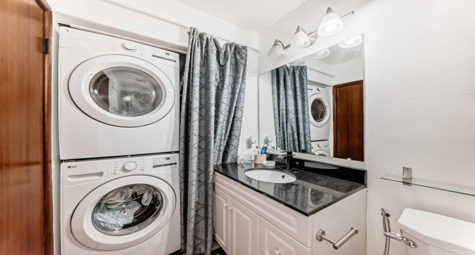 417 37 Street, Calgary, Alberta T3C 1R7, 3 Bedrooms Bedrooms, ,1 BathroomBathrooms,Residential,For Sale,37,A2306857