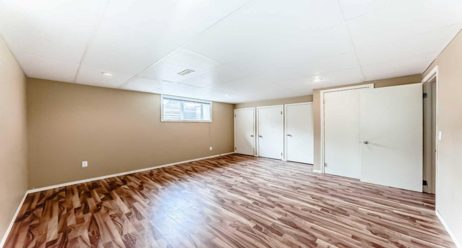 417 37 Street, Calgary, Alberta T3C 1R7, 3 Bedrooms Bedrooms, ,1 BathroomBathrooms,Residential,For Sale,37,A2306857