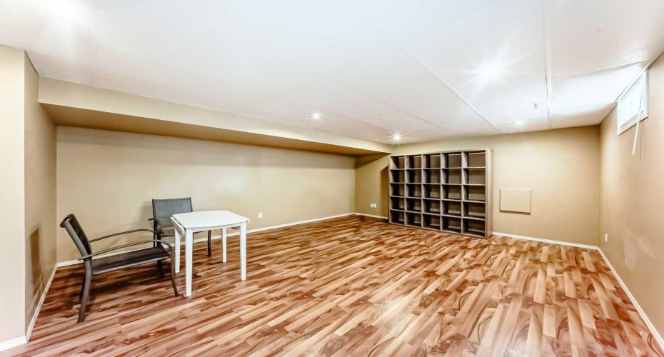 417 37 Street, Calgary, Alberta T3C 1R7, 3 Bedrooms Bedrooms, ,1 BathroomBathrooms,Residential,For Sale,37,A2306857