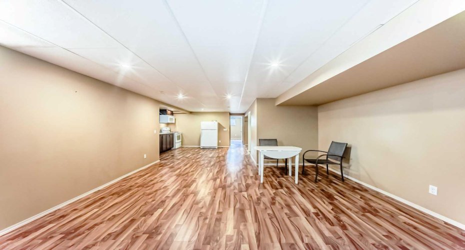 417 37 Street, Calgary, Alberta T3C 1R7, 3 Bedrooms Bedrooms, ,1 BathroomBathrooms,Residential,For Sale,37,A2306857