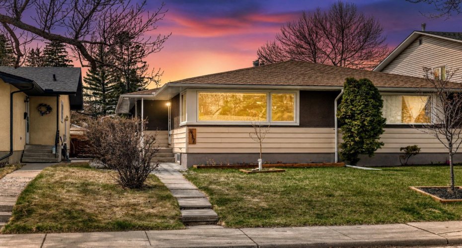 417 37 Street, Calgary, Alberta T3C 1R7, 3 Bedrooms Bedrooms, ,1 BathroomBathrooms,Residential,For Sale,37,A2306857