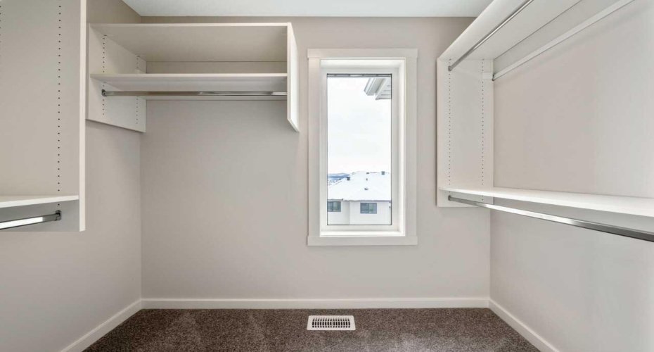 Primary walk-in-closet