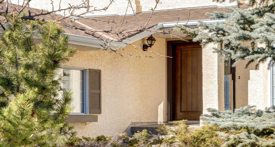 83 Gleneagles Close, Cochrane, Alberta T4C1N7, 4 Bedrooms Bedrooms, ,4 BathroomsBathrooms,Residential,For Sale,Gleneagles,A2304283