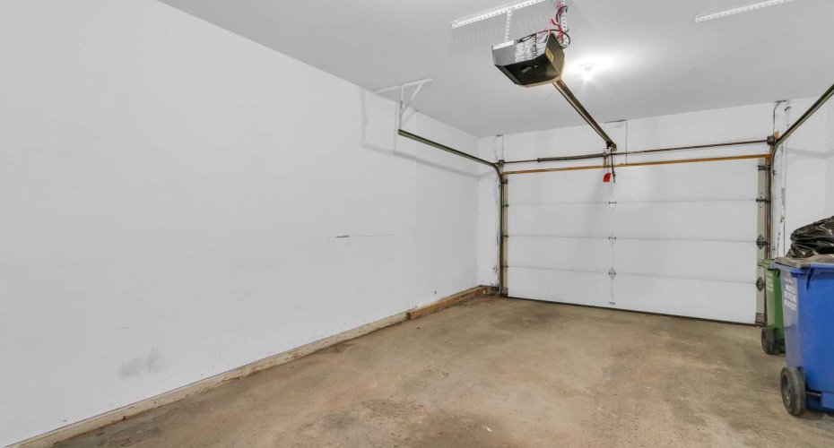 One car garage
