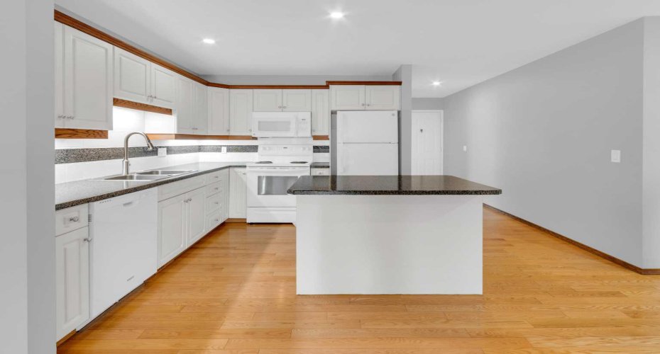 Kitchen with island