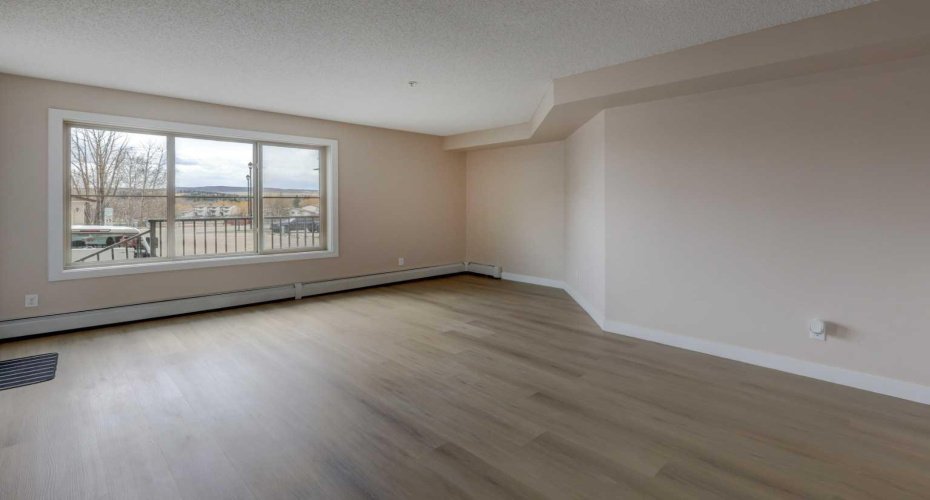 625 Glenbow Drive, Cochrane, Alberta T4C 0S7, 2 Bedrooms Bedrooms, ,1 BathroomBathrooms,Residential,For Sale,Glenbow,A2308167