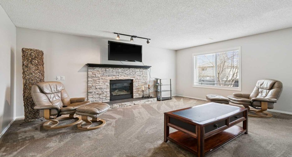 438 Sheep River Point, Okotoks, Alberta T1S 1S3, 4 Bedrooms Bedrooms, ,3 BathroomsBathrooms,Residential,For Sale,Sheep River,A2308236