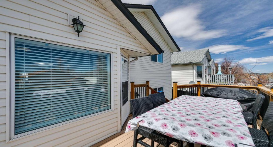 438 Sheep River Point, Okotoks, Alberta T1S 1S3, 4 Bedrooms Bedrooms, ,3 BathroomsBathrooms,Residential,For Sale,Sheep River,A2308236