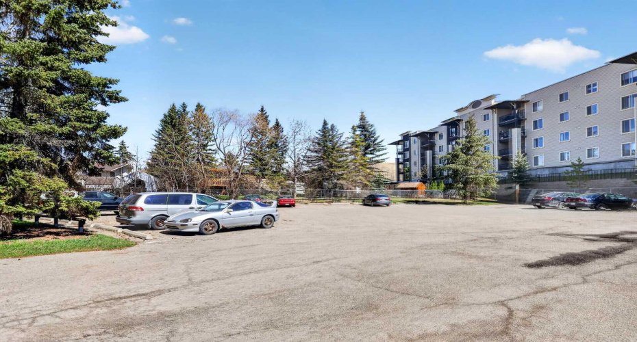 36 Glenbrook Crescent, Cochrane, Alberta T4C 1T2, 1 Bedroom Bedrooms, 0 ,1 BathroomBathrooms,Residential,For Sale,Glenbrook,0,A2308352