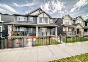 29 Midgrove Lane, Airdrie, Alberta T4B 5H2, 3 Bedrooms Bedrooms, ,3 BathroomsBathrooms,Residential,For Sale,Midgrove,A2309246