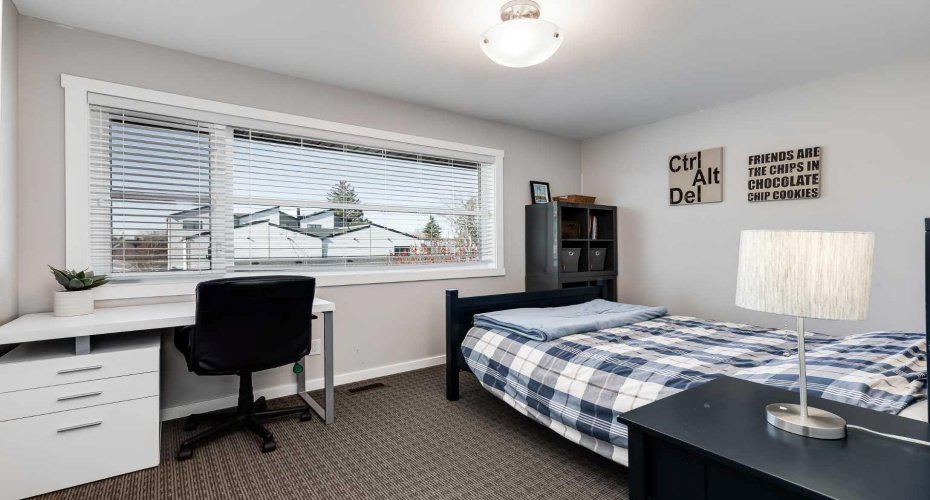 2729 Cochrane Road, Calgary, Alberta T2M 4J1, 4 Bedrooms Bedrooms, ,4 BathroomsBathrooms,Residential,For Sale,Cochrane,A2291583