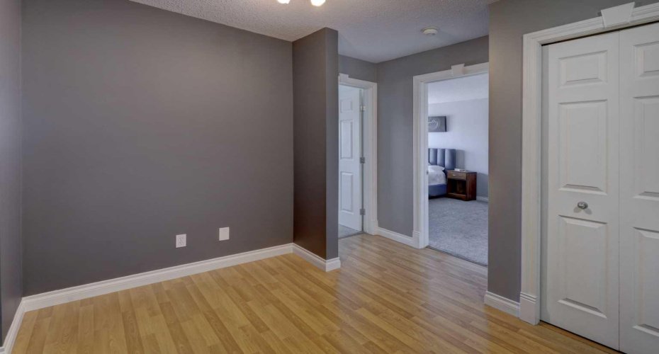 1631 28 Avenue, Calgary, Alberta T2T 1J5, 2 Bedrooms Bedrooms, ,2 BathroomsBathrooms,Residential,For Sale,28,A2307155