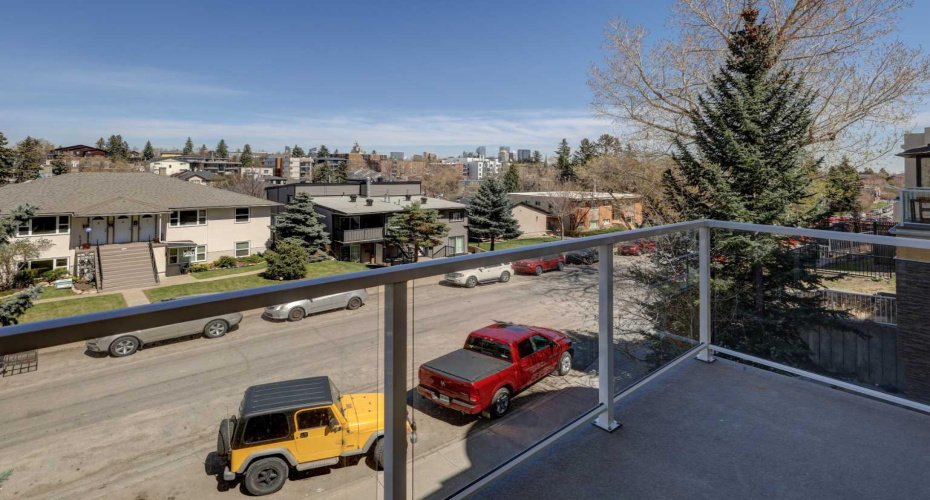 1631 28 Avenue, Calgary, Alberta T2T 1J5, 2 Bedrooms Bedrooms, ,2 BathroomsBathrooms,Residential,For Sale,28,A2307155