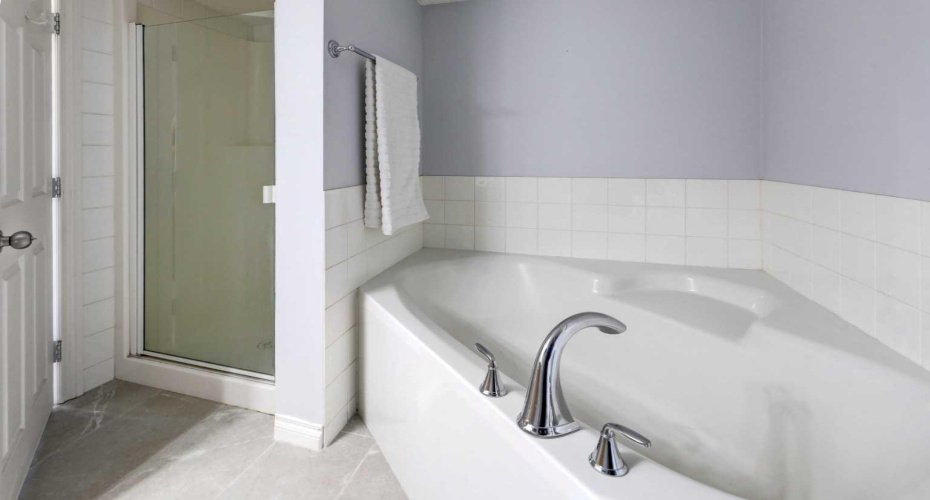 1631 28 Avenue, Calgary, Alberta T2T 1J5, 2 Bedrooms Bedrooms, ,2 BathroomsBathrooms,Residential,For Sale,28,A2307155