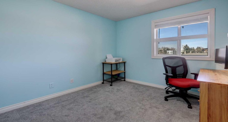 1631 28 Avenue, Calgary, Alberta T2T 1J5, 2 Bedrooms Bedrooms, ,2 BathroomsBathrooms,Residential,For Sale,28,A2307155