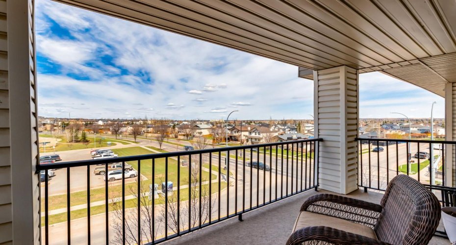 12 Cimarron Common, Okotoks, Alberta T1S 2G1, 1 Bedroom Bedrooms, ,1 BathroomBathrooms,Residential,For Sale,Cimarron,A2309325