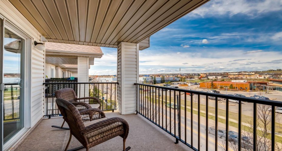 12 Cimarron Common, Okotoks, Alberta T1S 2G1, 1 Bedroom Bedrooms, ,1 BathroomBathrooms,Residential,For Sale,Cimarron,A2309325
