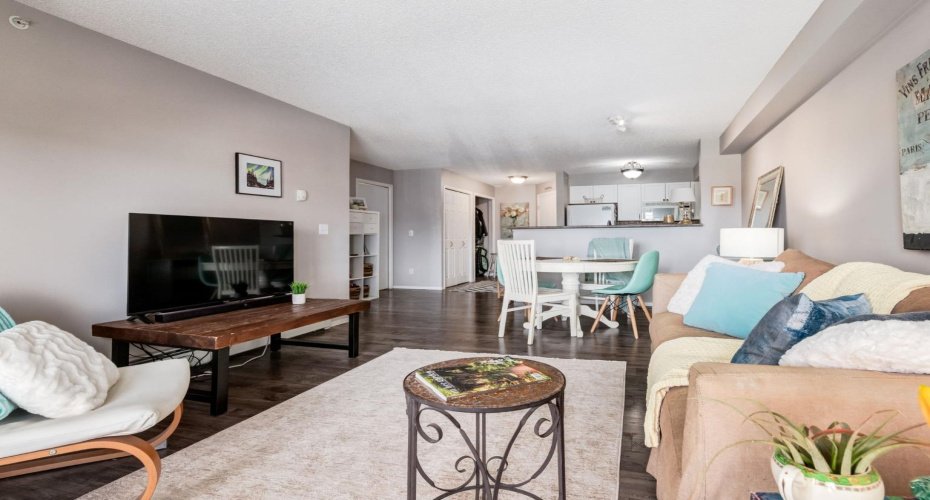 12 Cimarron Common, Okotoks, Alberta T1S 2G1, 1 Bedroom Bedrooms, ,1 BathroomBathrooms,Residential,For Sale,Cimarron,A2309325