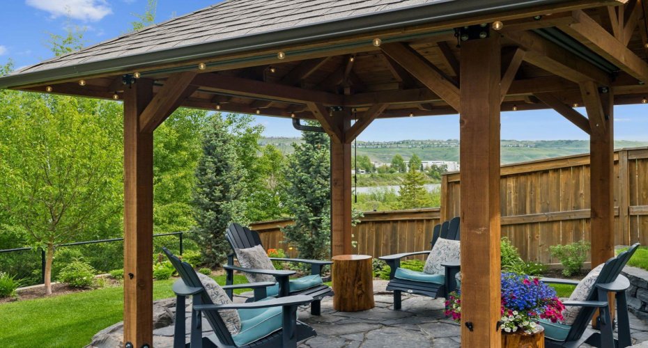 126 Riviera View, Cochrane, Alberta T4C 0Z1, 5 Bedrooms Bedrooms, ,4 BathroomsBathrooms,Residential,For Sale,Riviera,A2308411