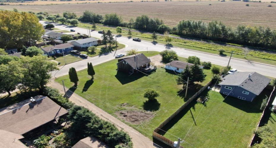 44 Street, High Prairie, Alberta T0G 1E0, 4 Bedrooms Bedrooms, ,1 BathroomBathrooms,Residential,For Sale,Street,A2120204