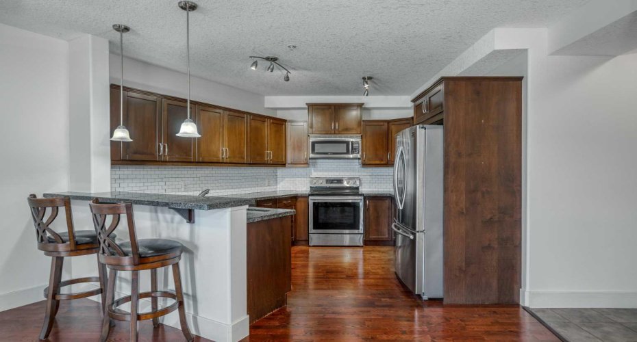 77 George Fox Trail, Cochrane, Alberta T4C 0N1, 2 Bedrooms Bedrooms, ,2 BathroomsBathrooms,Residential,For Sale,George Fox,A2309169