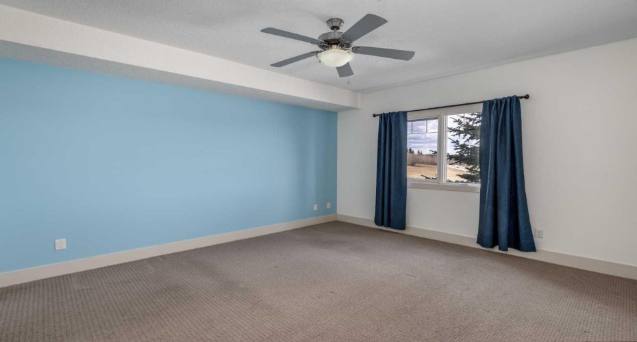 77 George Fox Trail, Cochrane, Alberta T4C 0N1, 2 Bedrooms Bedrooms, ,2 BathroomsBathrooms,Residential,For Sale,George Fox,A2309169