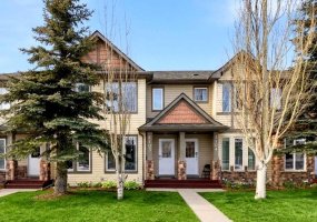2445 Kingsland Road, Airdrie, Alberta T4A0B6, 2 Bedroom Bedrooms, 0 ,3 BathroomBathrooms,Residential,For Sale,Kingsland,0,A2309527