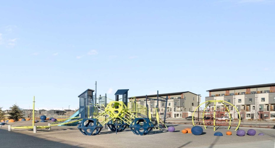 Large park, playground and access to river pathway across the street